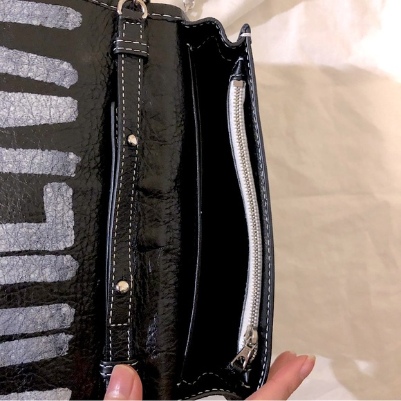 ❌SOLD!!!❌ Authentic Balenciaga graffiti bazar wallet on chain bag - Picture 5 of 6